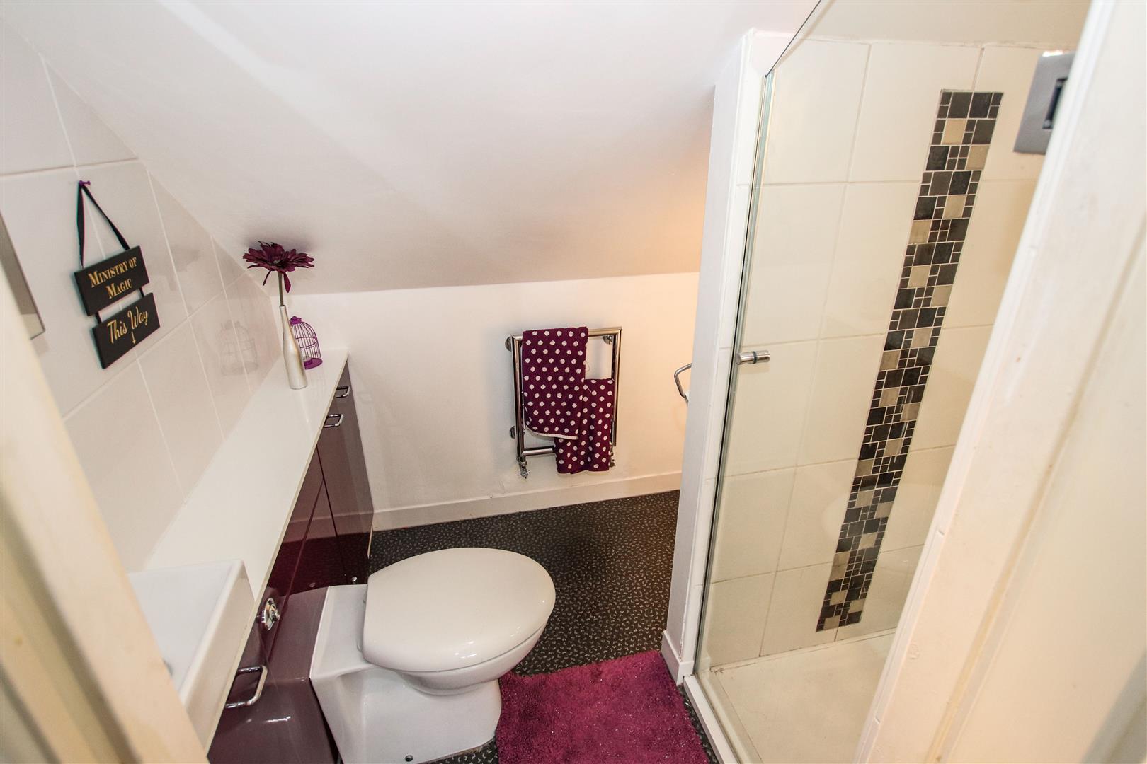 FIRST FLOOR SHOWER ROOM